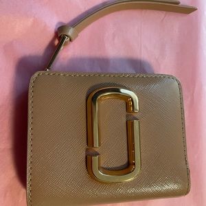 Marc Jacob’s compact mini wallet Marc Jacobs pink blush nude dusty rose